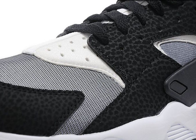Nike Air Huarache Black White Dark Grey