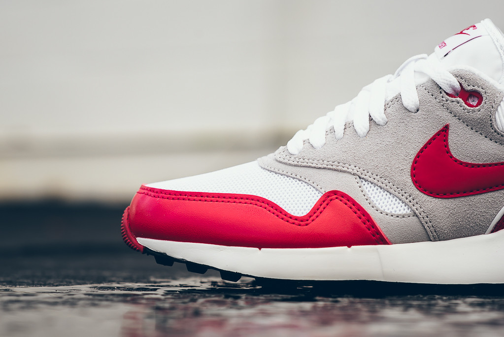 Nike Air Odyssey White Red - Sneaker 