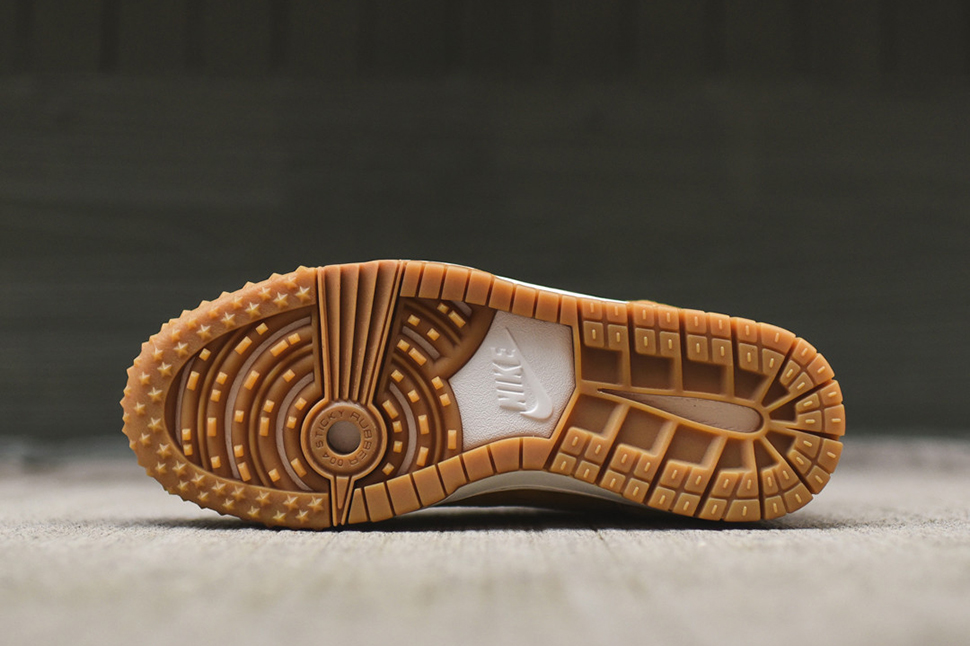 Nike Dunk Comfort SneakerBoot Wheat