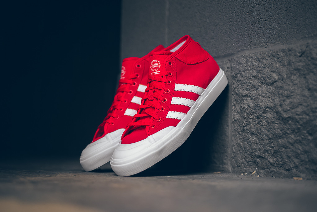 adidas matchcourt low red