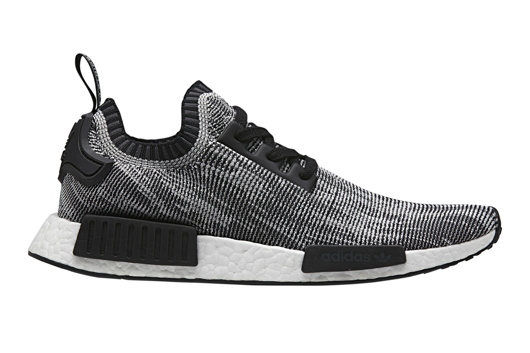 adidas originals nmd r2 trainers in black