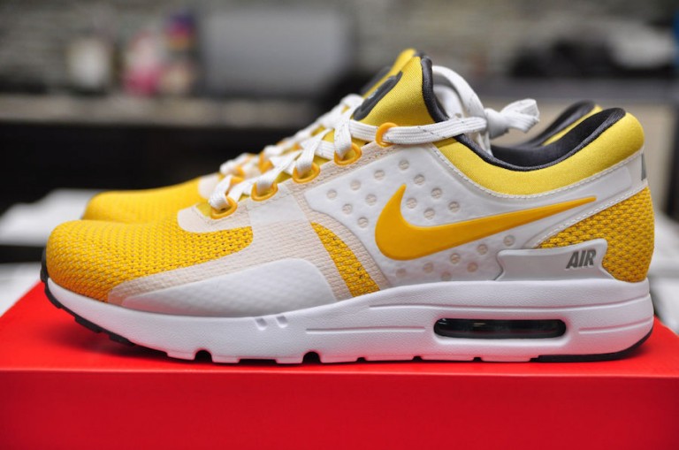 white and yellow air max plus