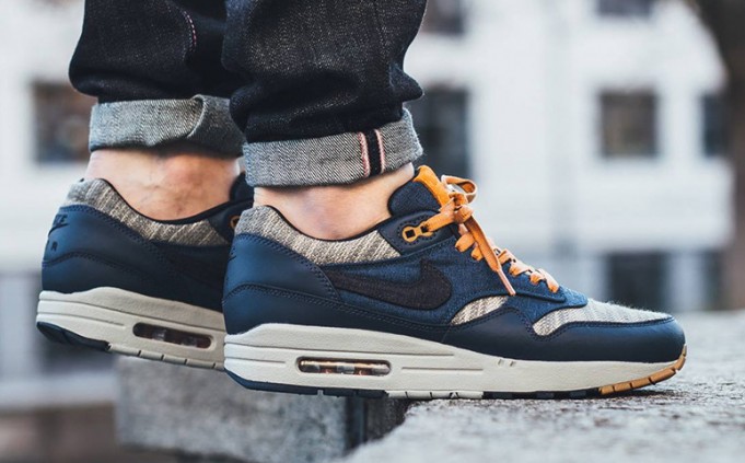 air max 1 navy gum