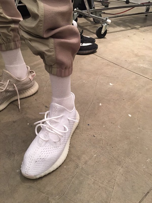 yeezy 350 fitting