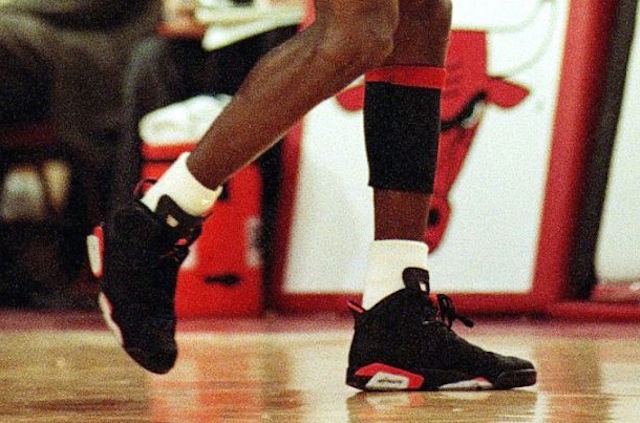 michael jordan wearing black infrared 6