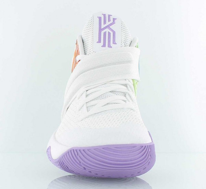 how to clean icy bottom sneakers