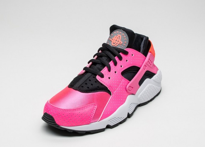 nike huarache blush pink
