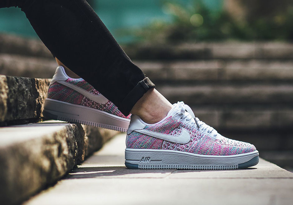 Nike WMNS Air Force 1 Flyknit Low Multicolor Radiant Emerald