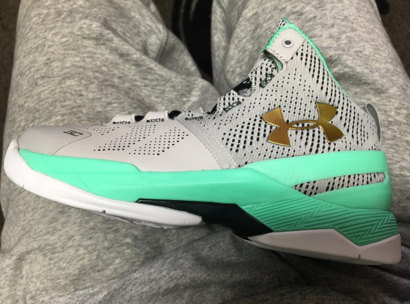 Under Armour Curry 2 Easter