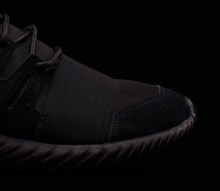 adidas tubular doom triple black