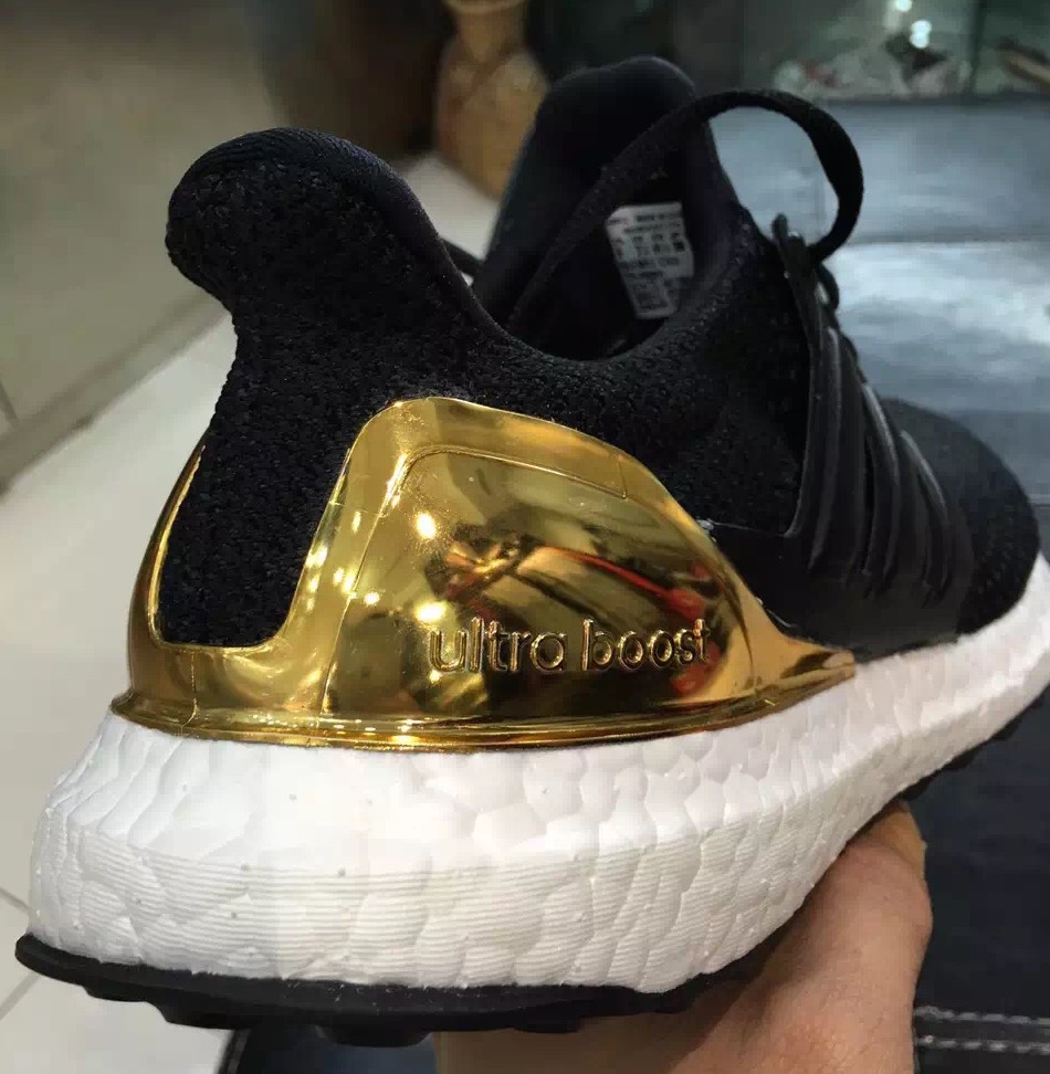 adidas Ultra Boost Black Gold