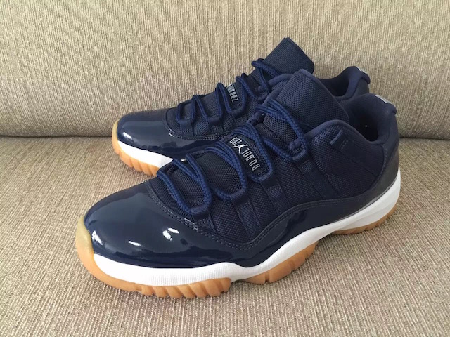 Jordan 11 hotsell low dark blue