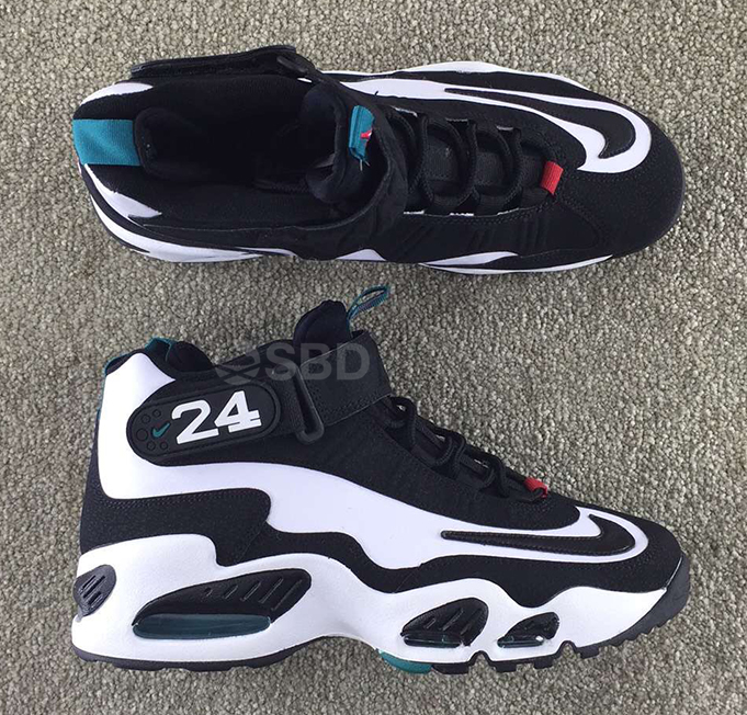 nike air griffey max 1 black and white