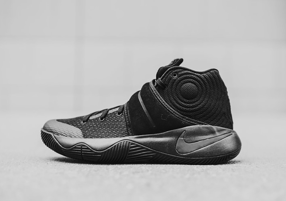 kyrie 2 shoes all black