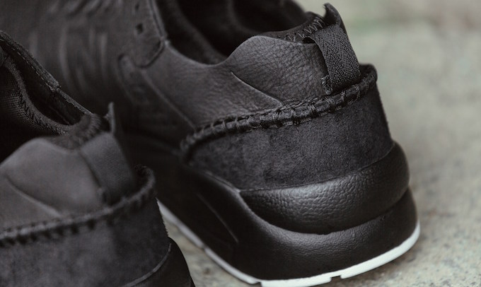 wings horns New Balance 580 Deconstructed