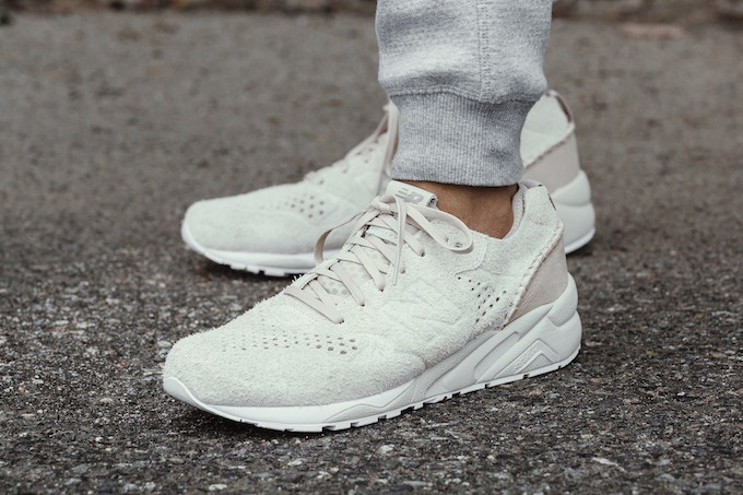 wings horns New Balance 580 Deconstructed