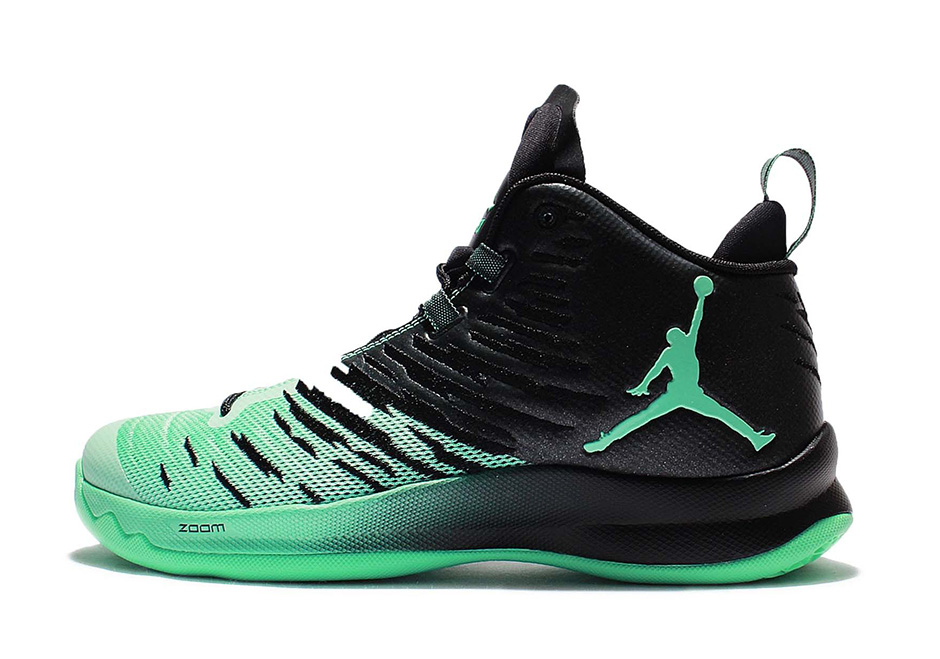 Jordan Super Fly 5 Green Glow - Sneaker 