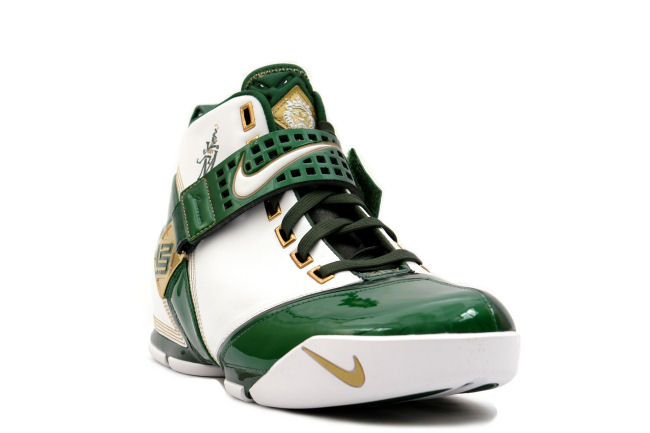 Nike Zoom LeBron 5 St. Vincent St. Mary