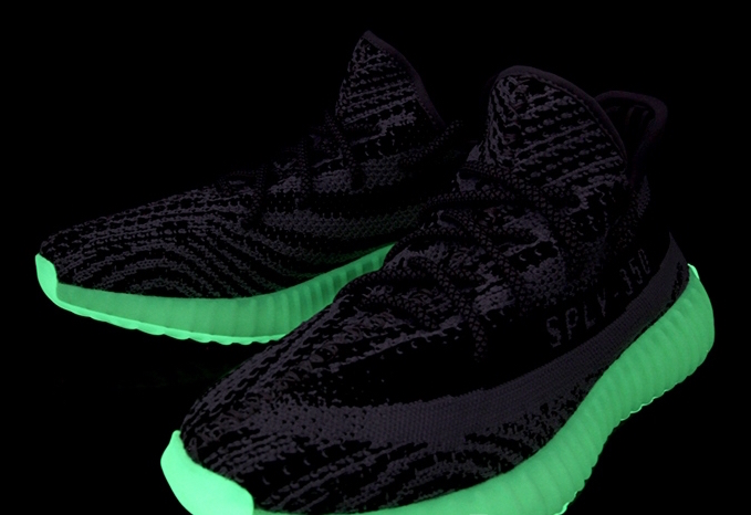 adidas Yeezy 350 Boost V2 Glow