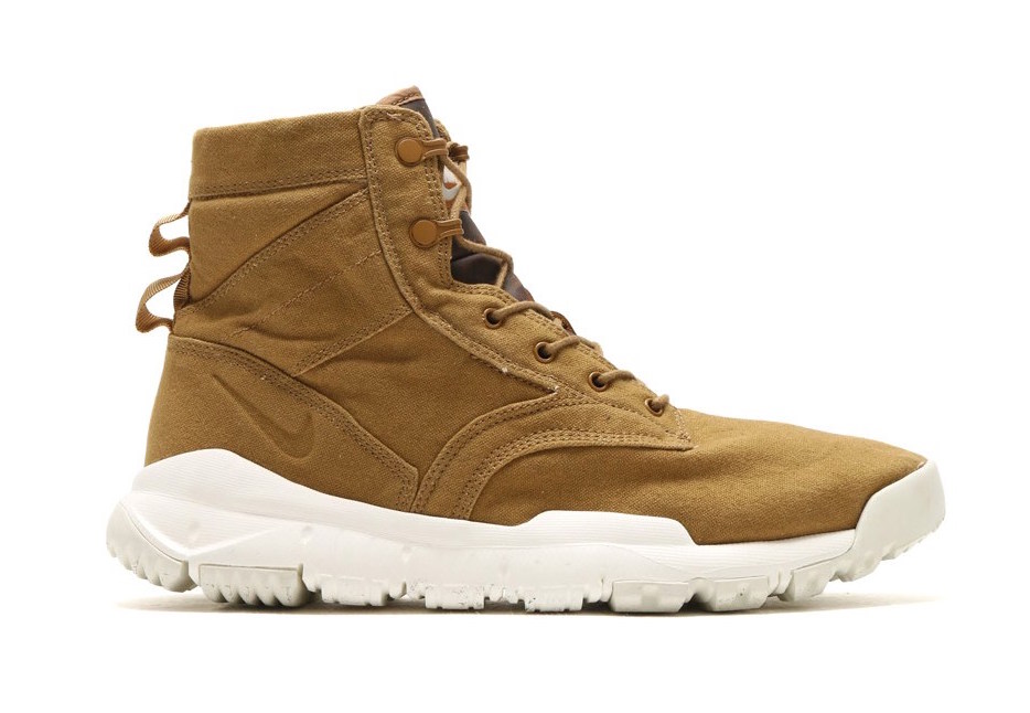 Nike SFB 6 Inch Canvas Boot Golden Beige Black Sail