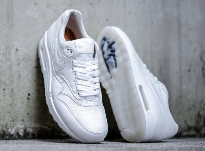 nike air max 1 dlx sneakers
