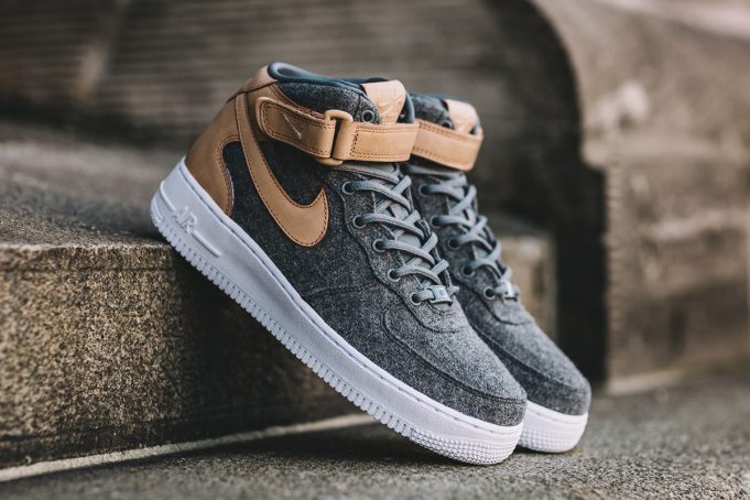 nike air force 1 07 leather trainers