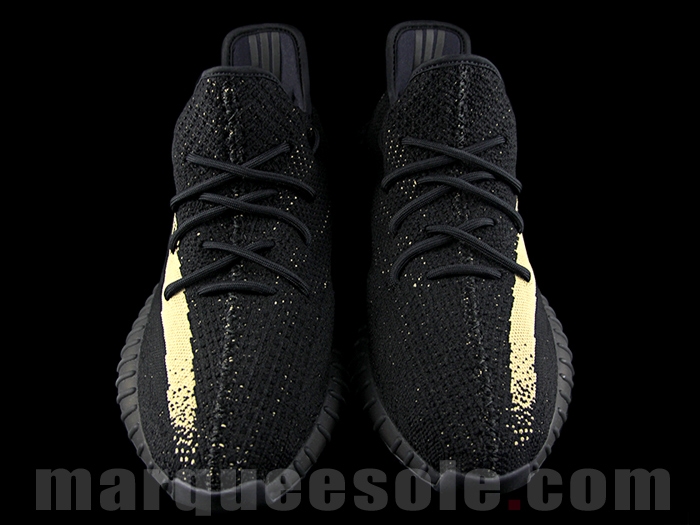 Adidas Yeezy Boost 350 V2 Green / Black First In Sneakers