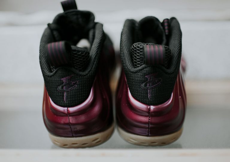 foamposite one maroon