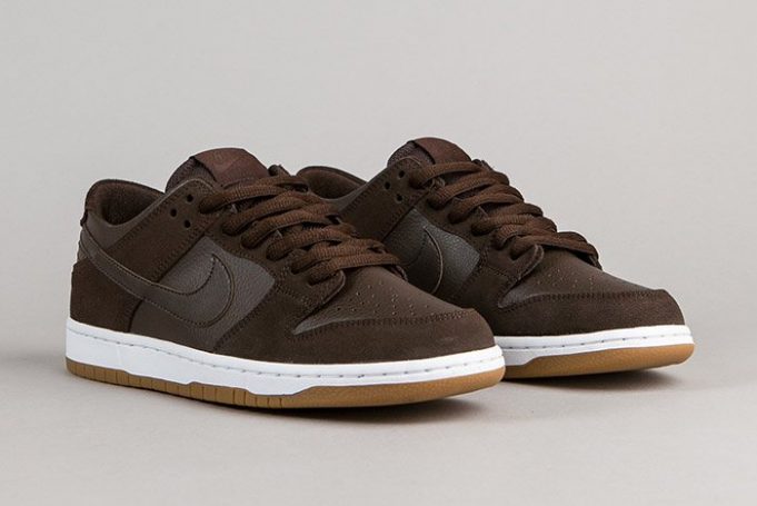 nike sb dunks brown suede