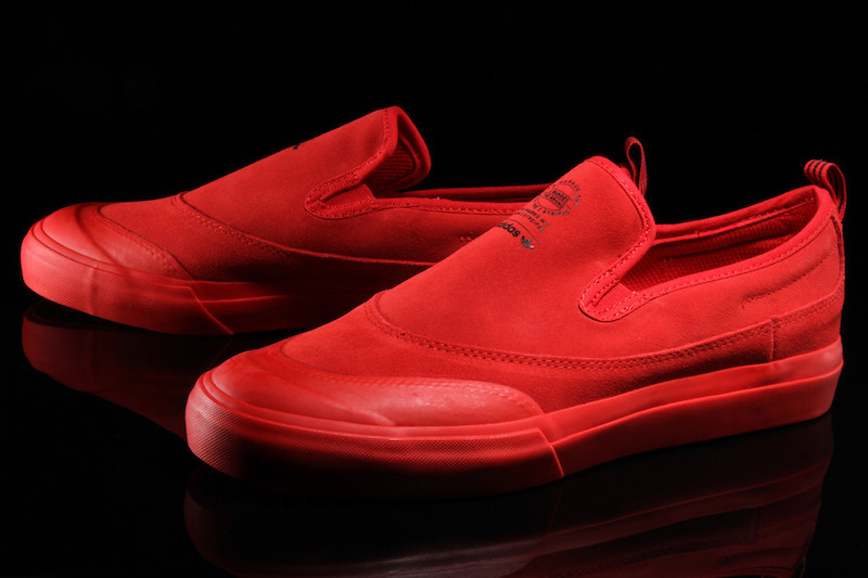 adidas Matchcourt Slip-On ADV Scarlett Red
