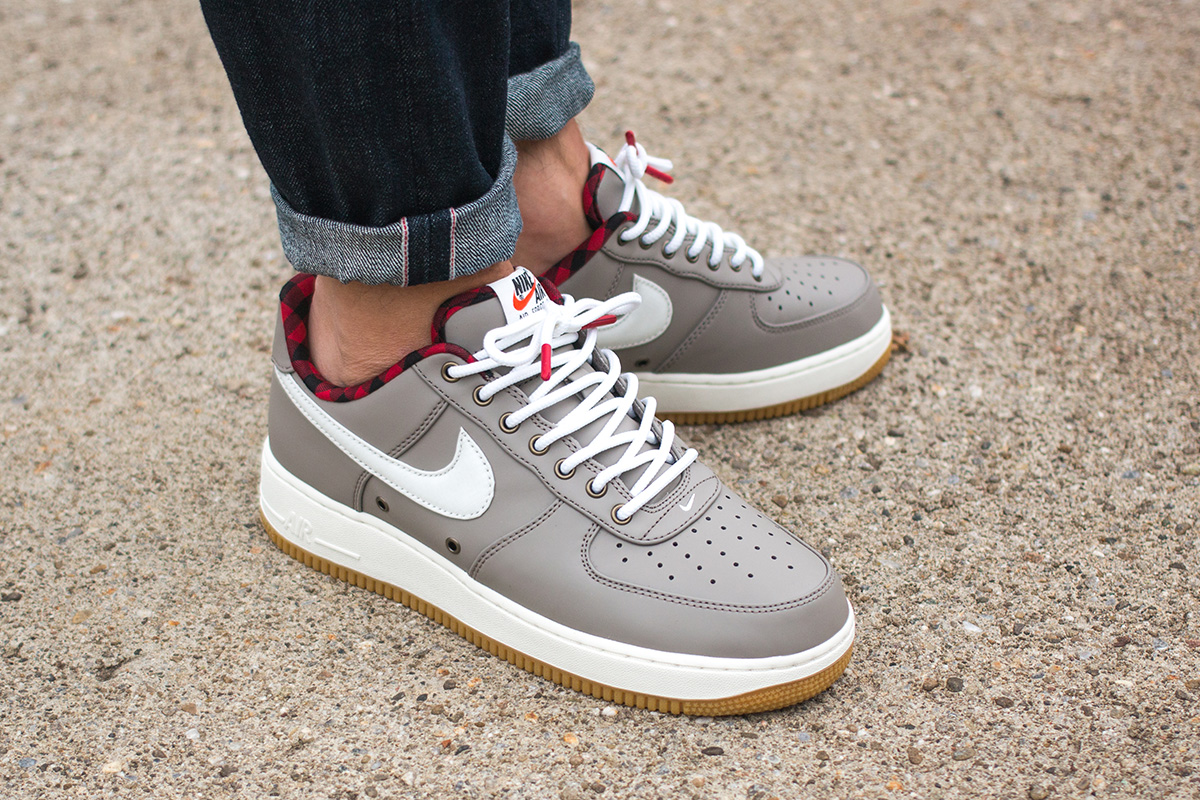 Nike Air Force 1 07 LV8 Light Taupe