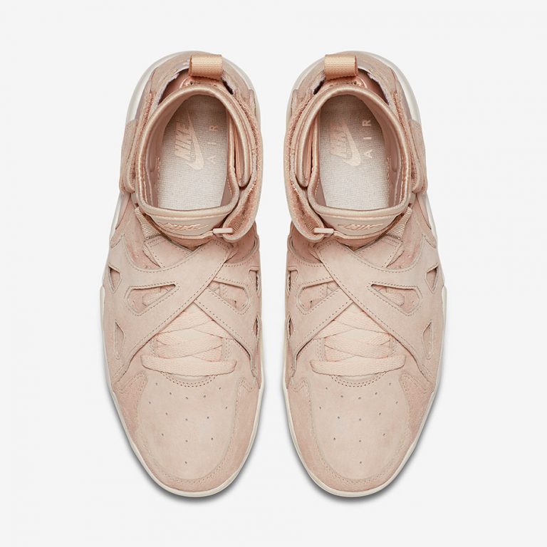 nike air ribbed beige
