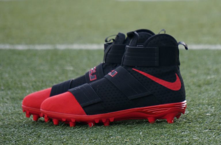 lebron soldier football cleats