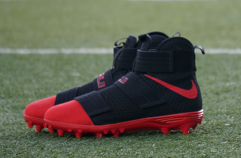 lebron soldier 10 cleats