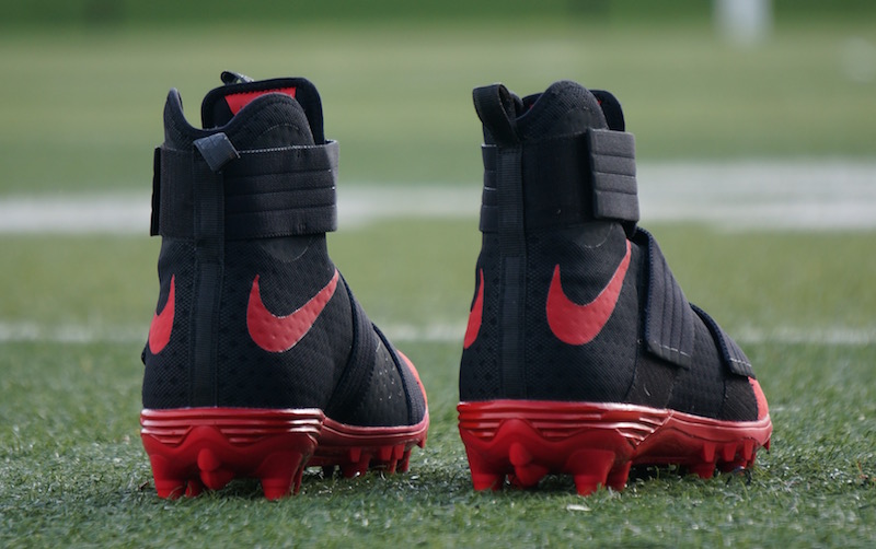 lebron soldier 10 cleats
