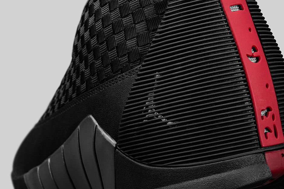 Air Jordan 15 OG Black Red Heel