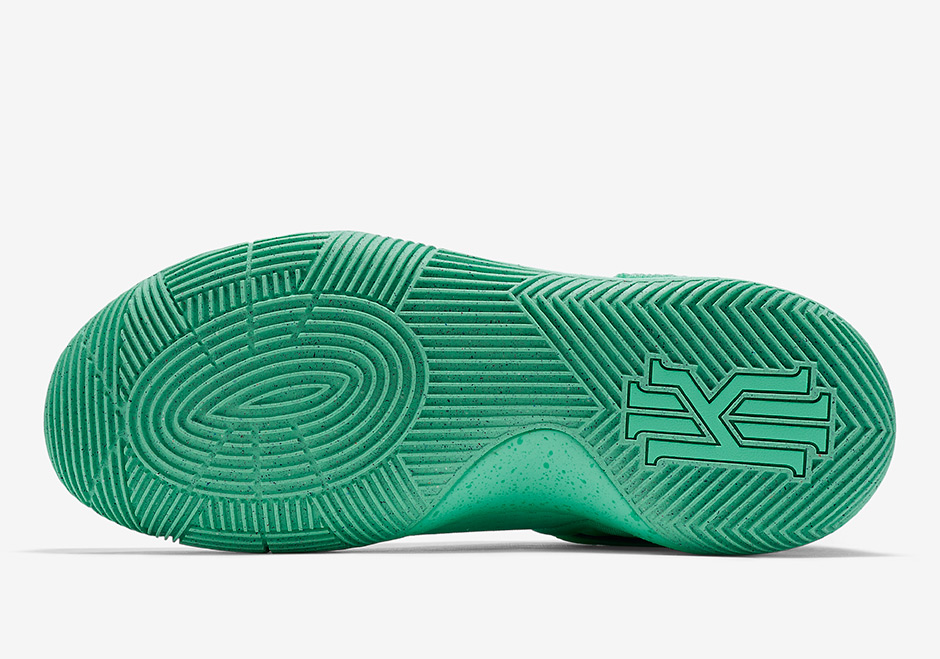 What The Kyrie 2 Outsole