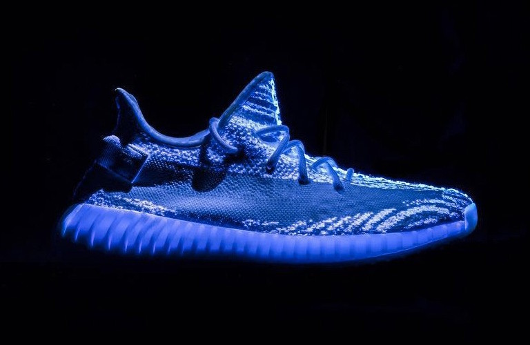 yeezy boost 350 glow in the dark