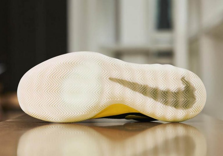 Nike Zoom Rev 2017 Draymond Green PE Sneaker Bar Detroit