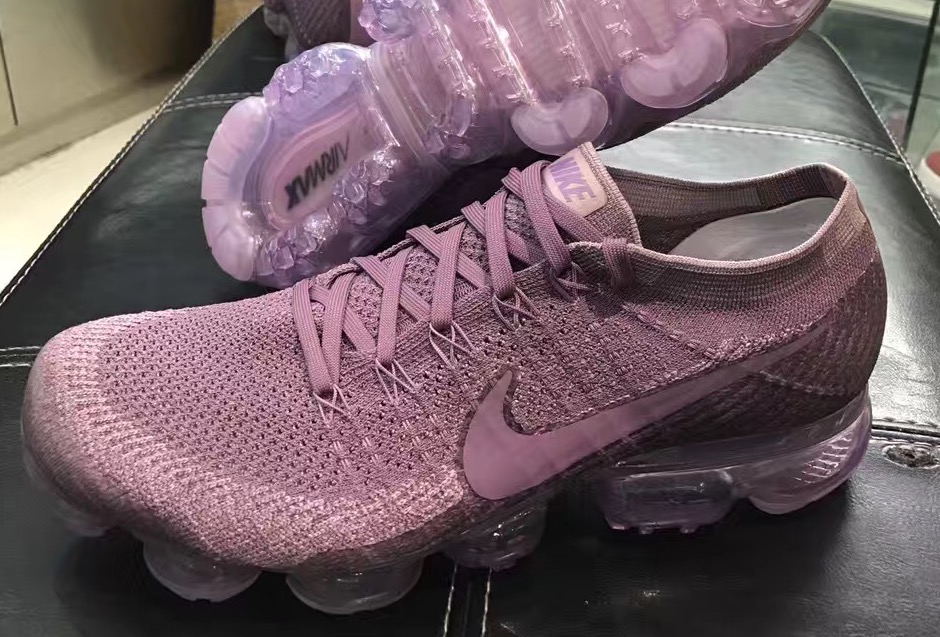 light violet vapormax