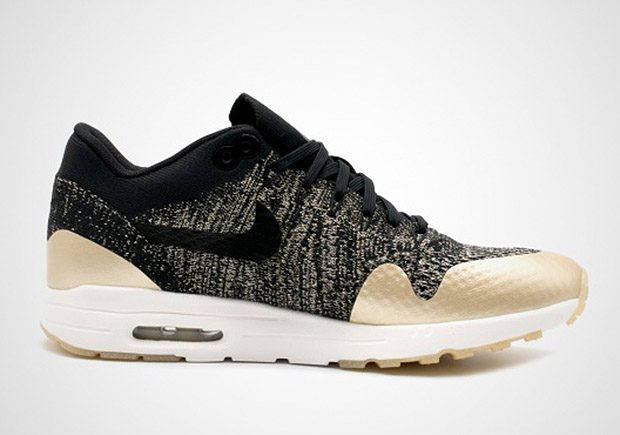 Nike WMNS Air Max Flyknit Metallic Gold Collection