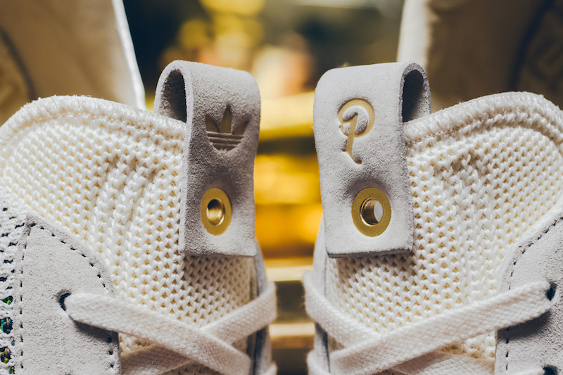 Sneaker Politics x adidas Gazelle Primeknit