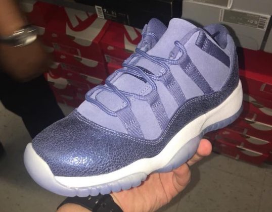 blue moon 11 lows