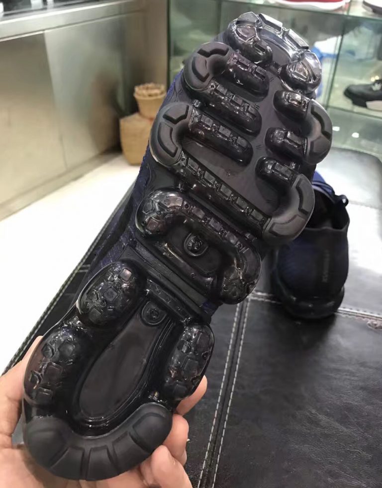 vapormax royal blue and black