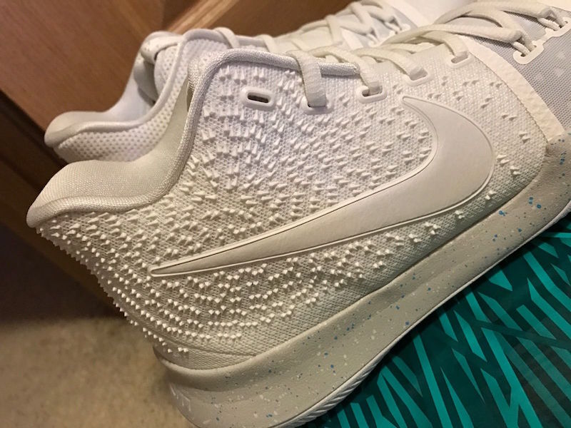 Nike Kyrie 3 Ivory Pale Grey 852395-101 Release Date