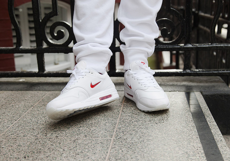 air max 1 jewel red white