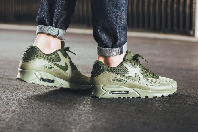 air max 90 green and white