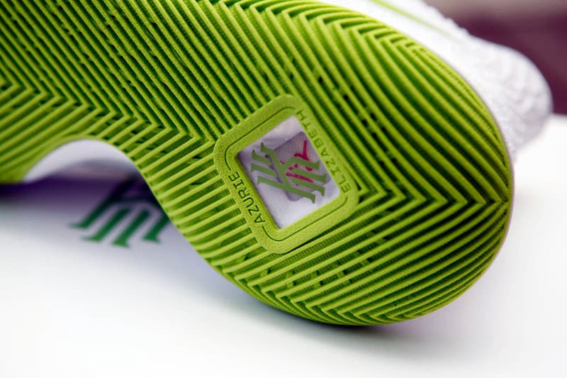 Nike Kyrie 3 Mountain Dew Kare Kit Outsole