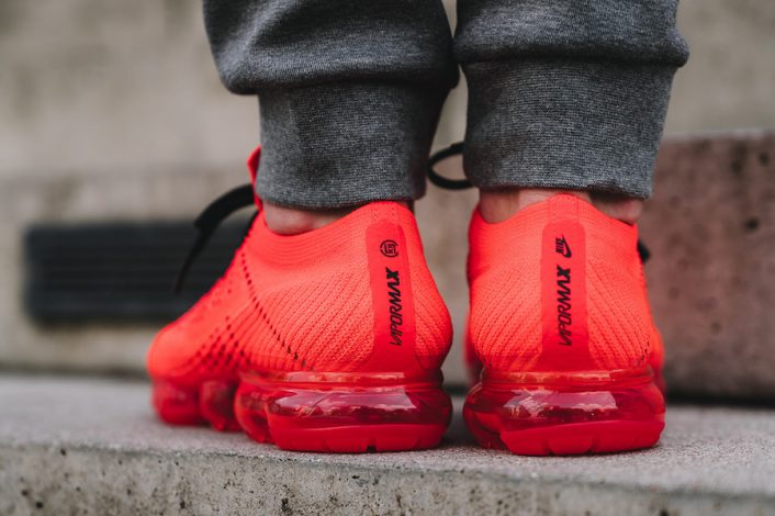 nike vapormax clot