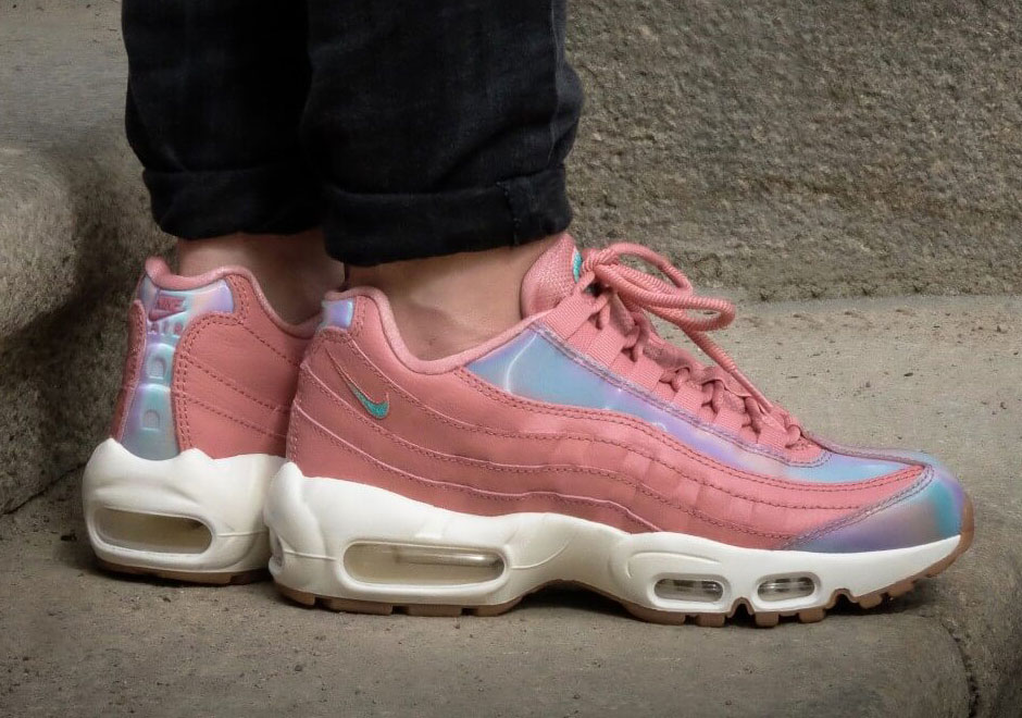 Nike Air Max 95 Red Stardust Iridescent